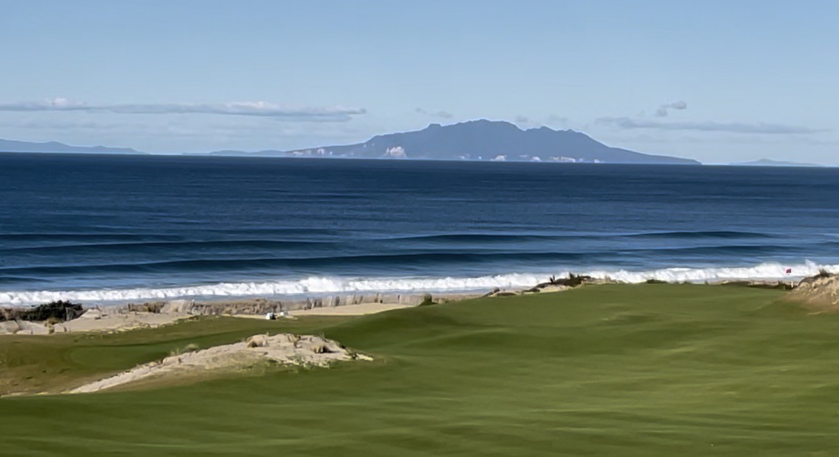The golf course and coastal setting at Te Arai Links.